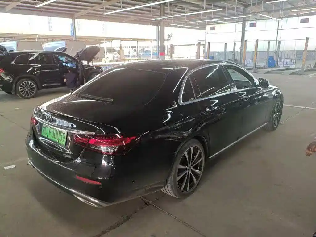 Mercedes-Benz E-Класс 2022