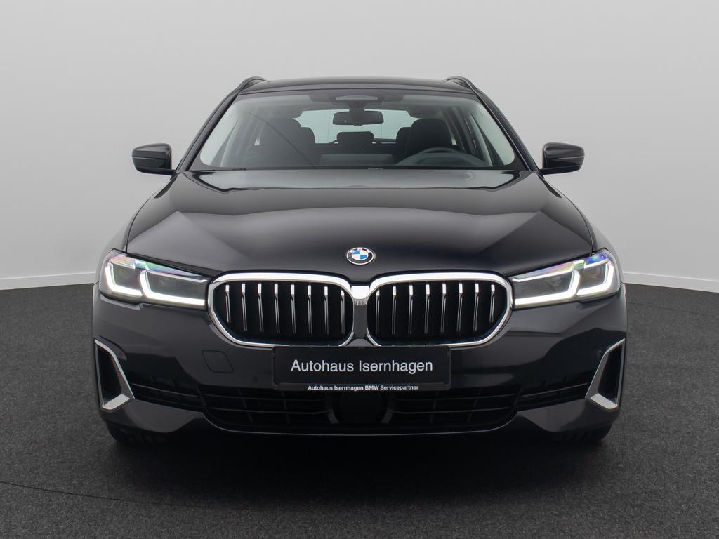 BMW 540 2022