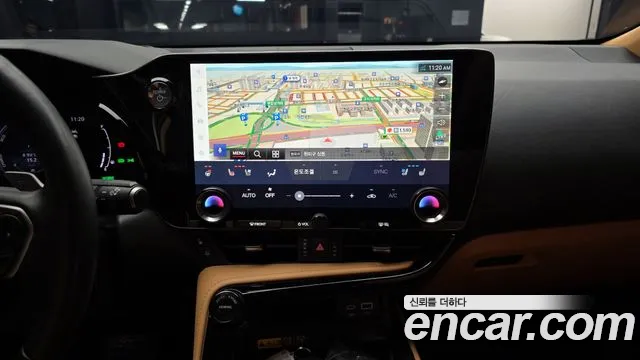 Lexus NX 2024