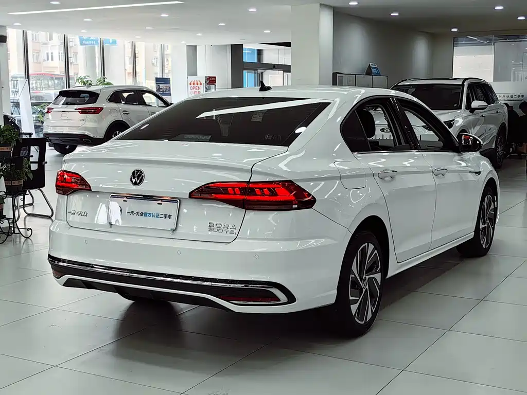 Volkswagen Bora 2023