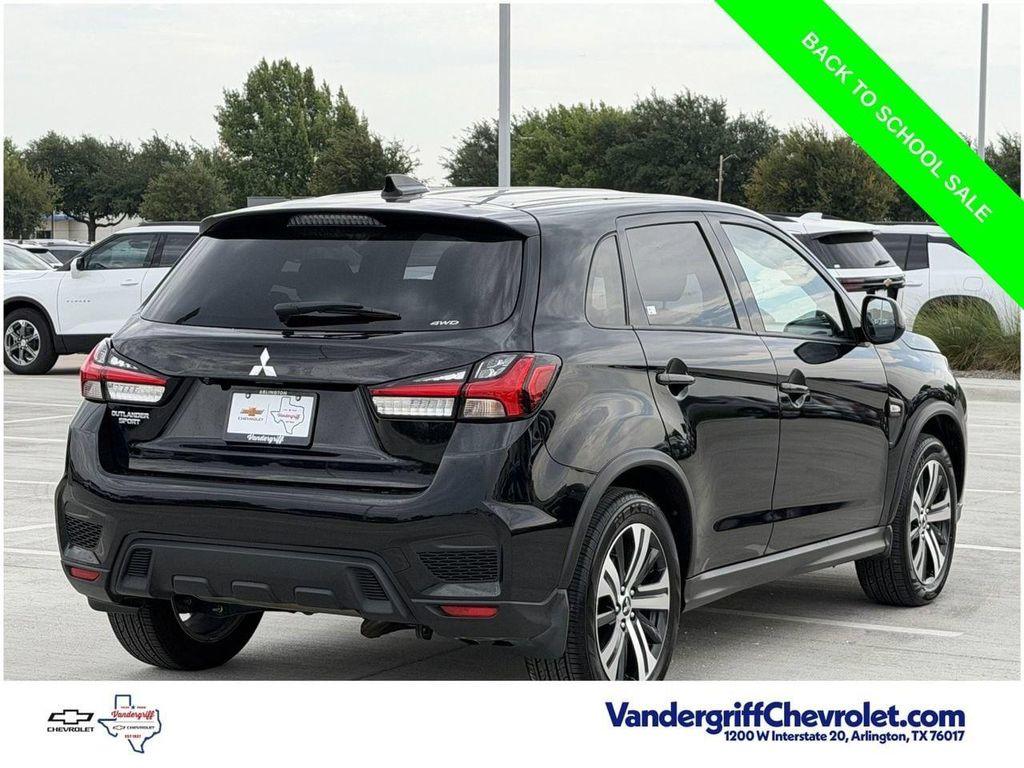 Mitsubishi Outlander Sport 2025