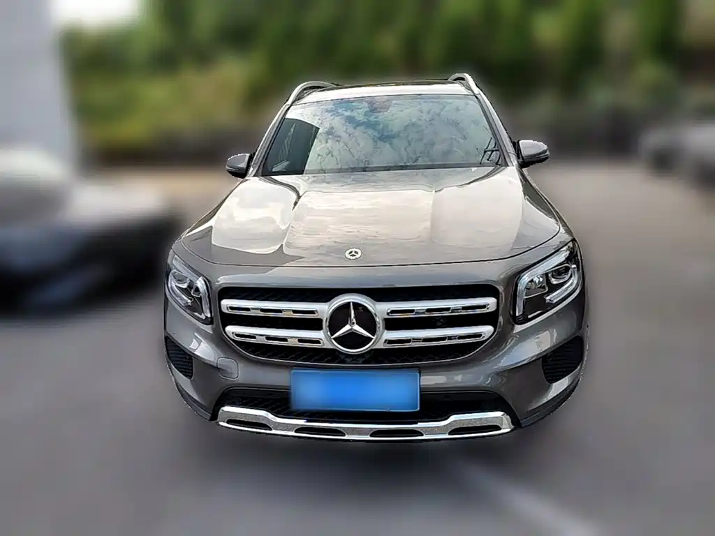 Mercedes-Benz GLB 2023