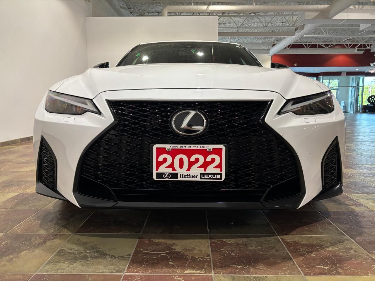 Lexus IS 2022