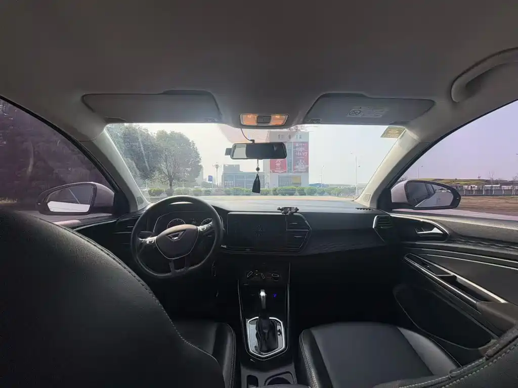 Jetta VS7 2022