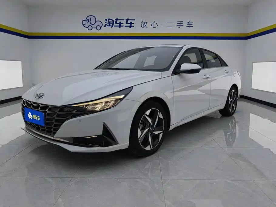 Hyundai Elantra 2021