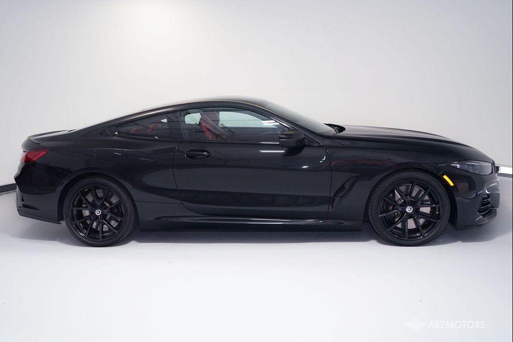 BMW M850 2023