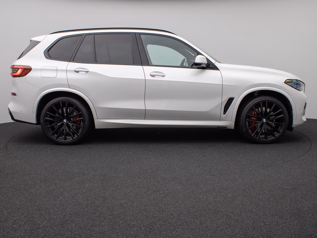 BMW X5 M50 2023
