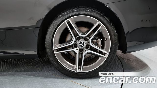 Mercedes-Benz C-Класс 2021