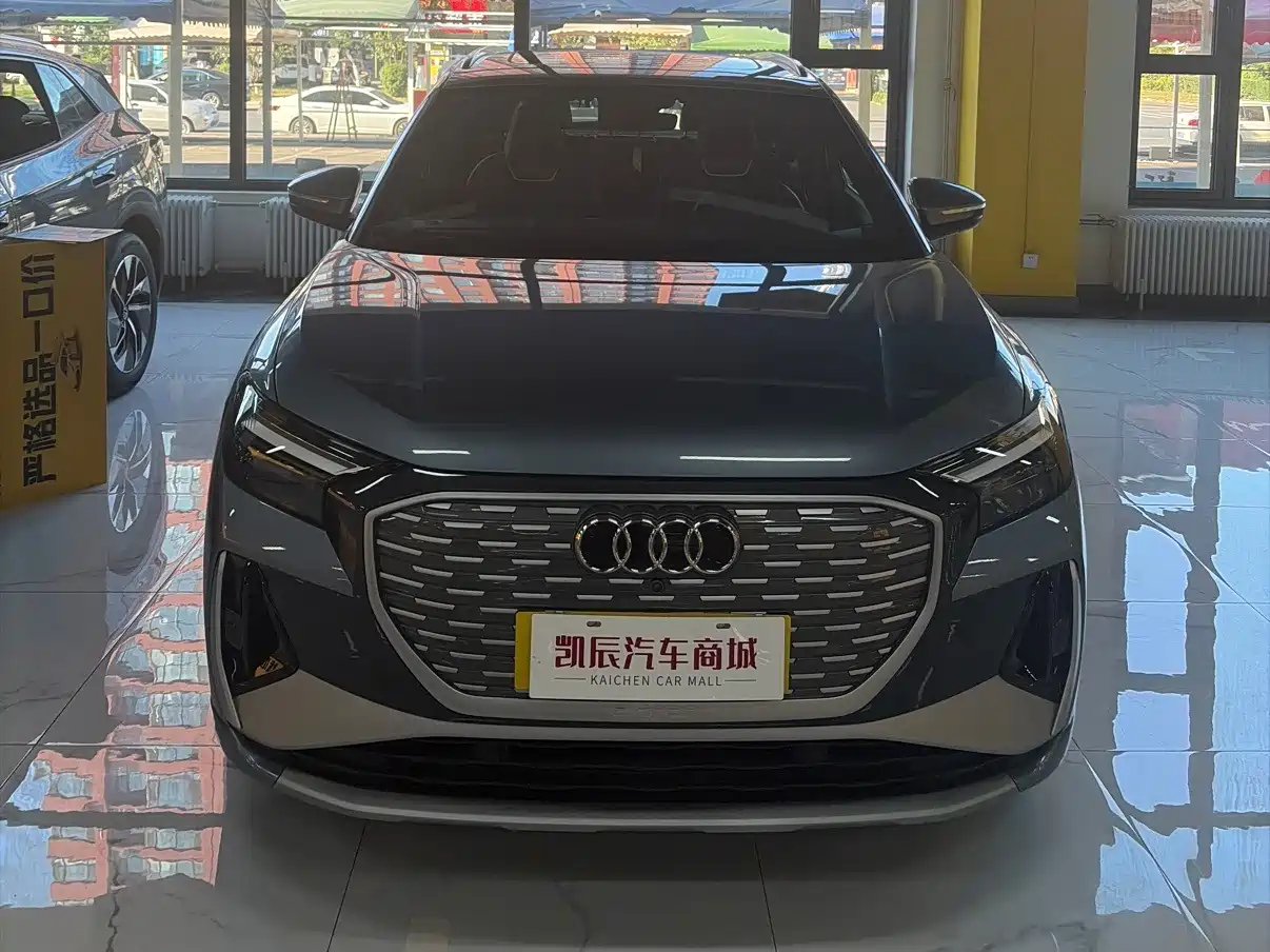 Audi Q4 e-tron 2025