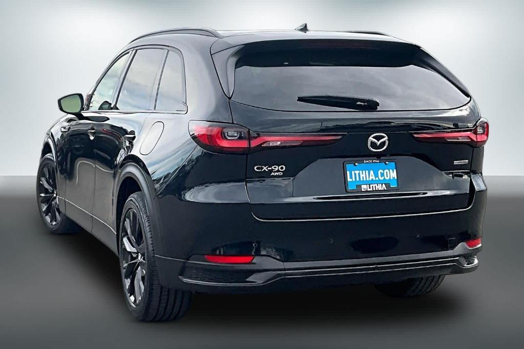 Mazda CX-90 2025
