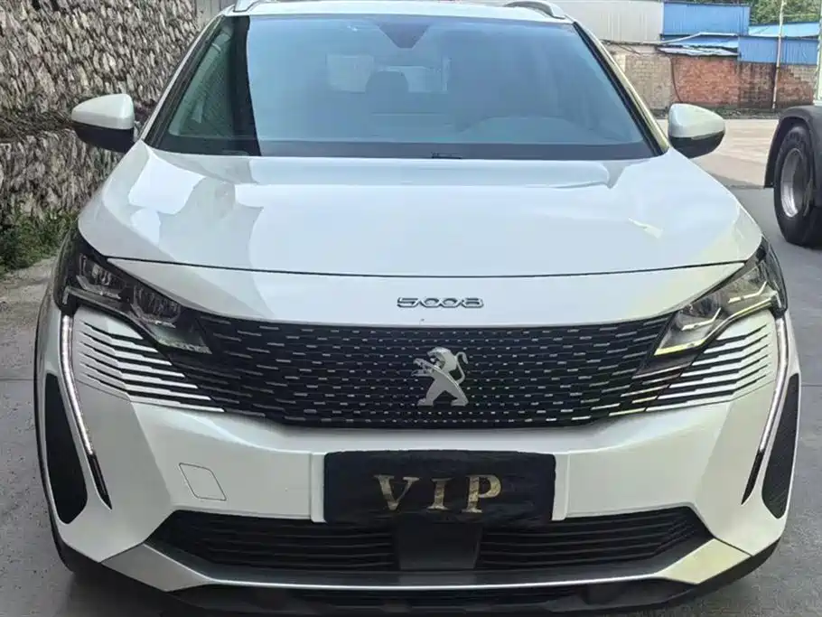 Peugeot 5008 2022