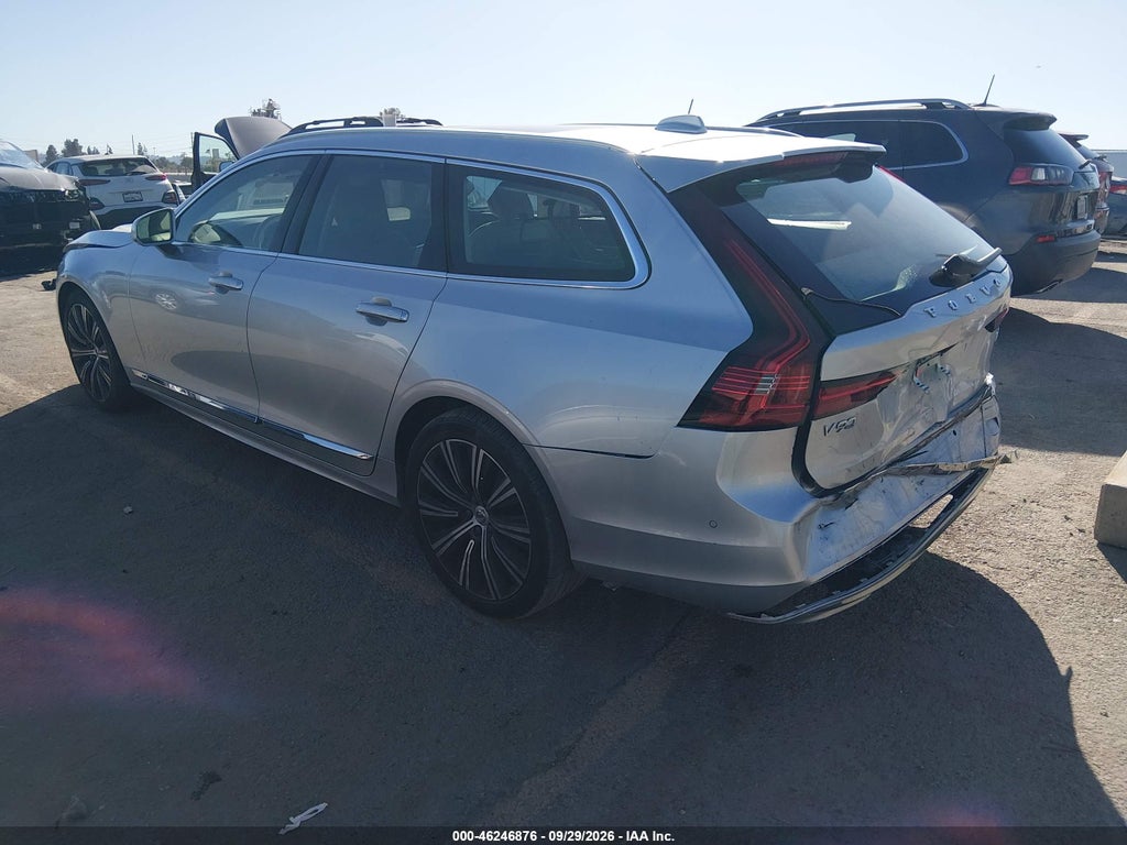 Volvo V90 2021