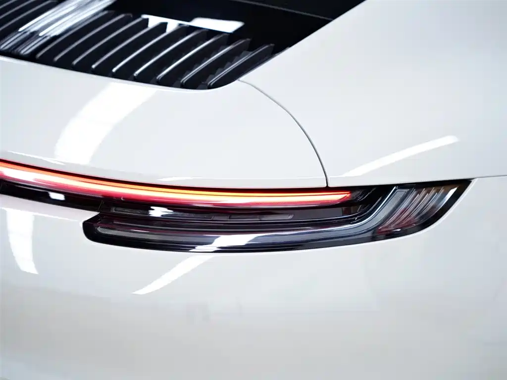 Porsche 911 2023