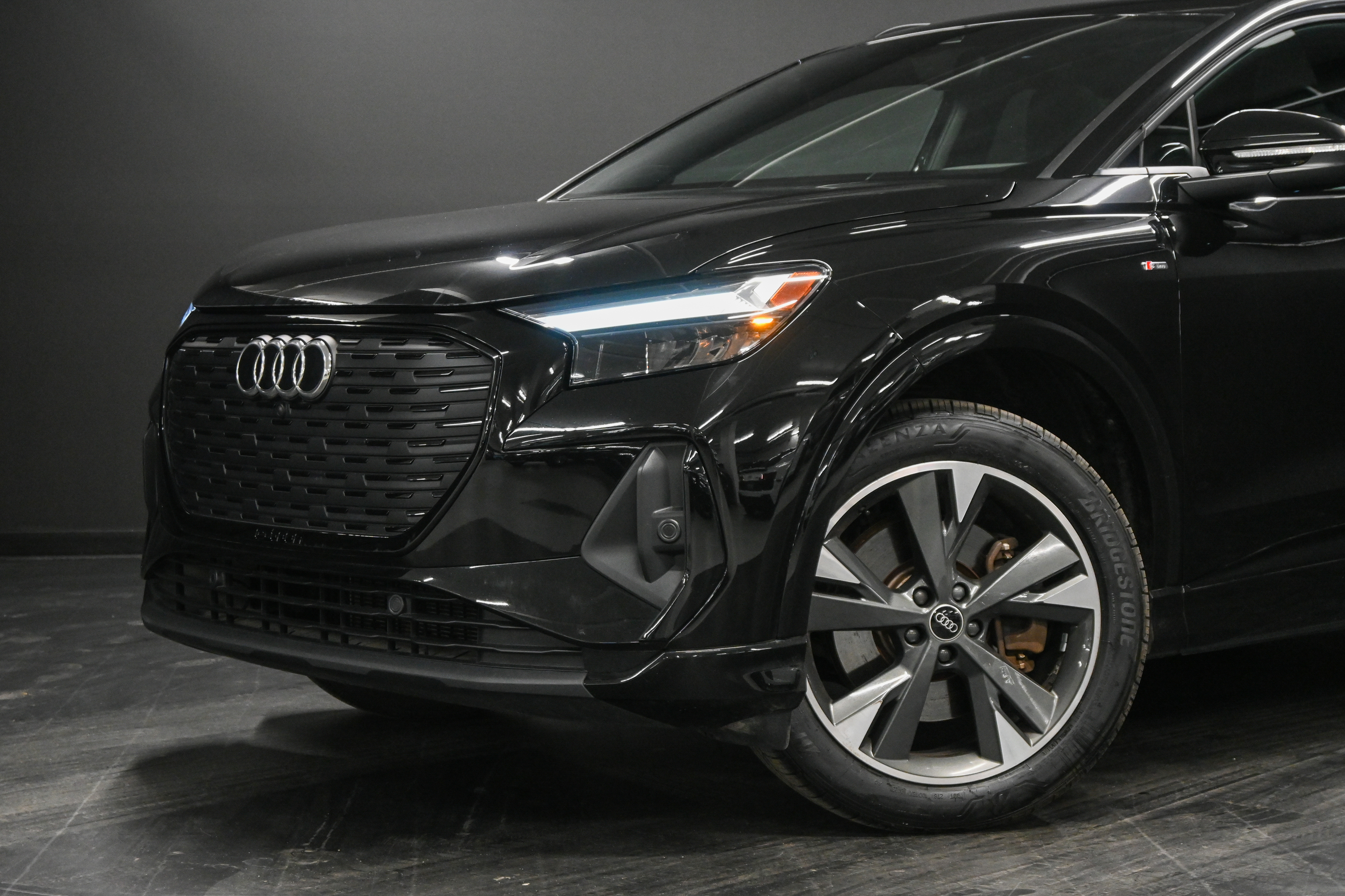 Audi Q4 e-tron 2024