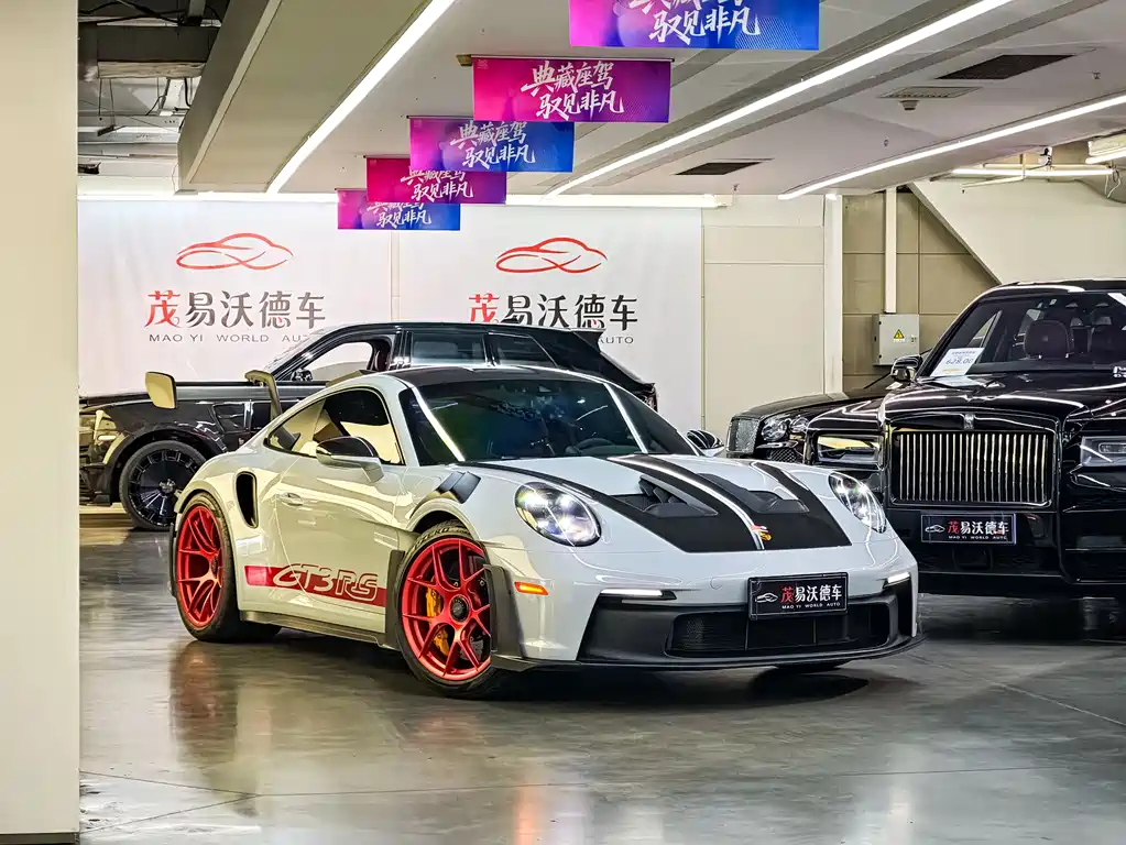 Porsche 911 2024