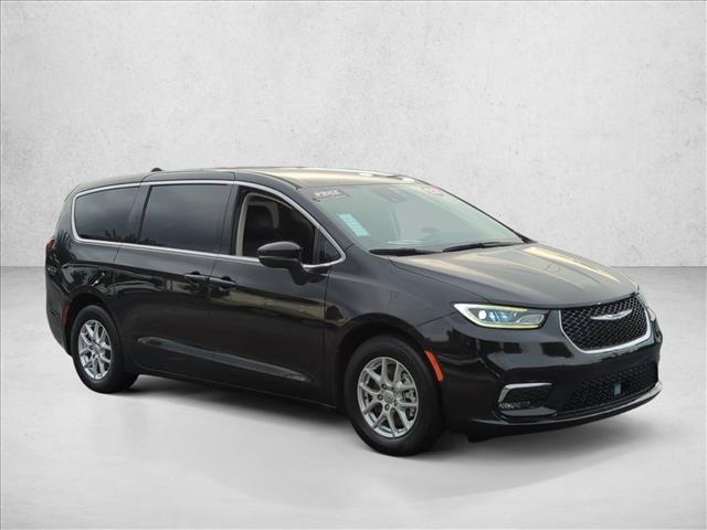Chrysler Pacifica 2023