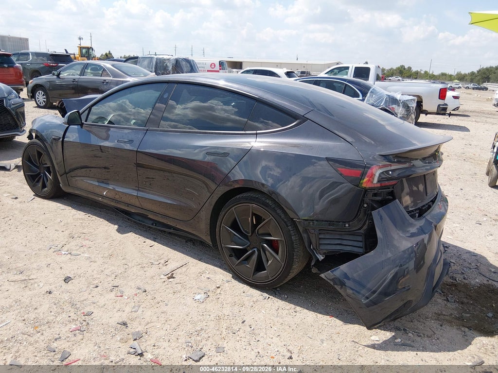 Tesla Model 3 2025