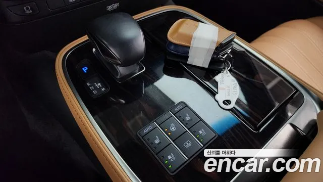 Lexus LS 2022