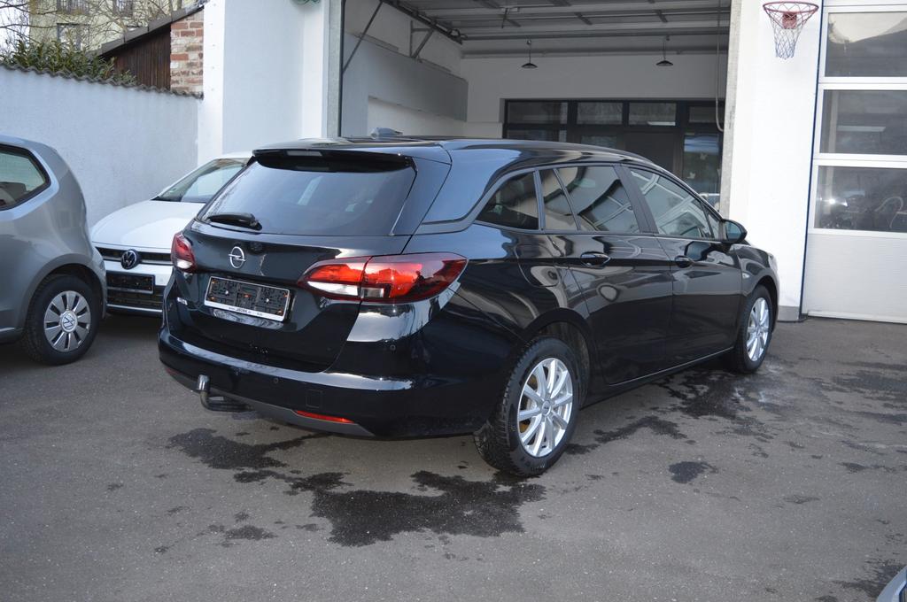 Opel Astra 2022