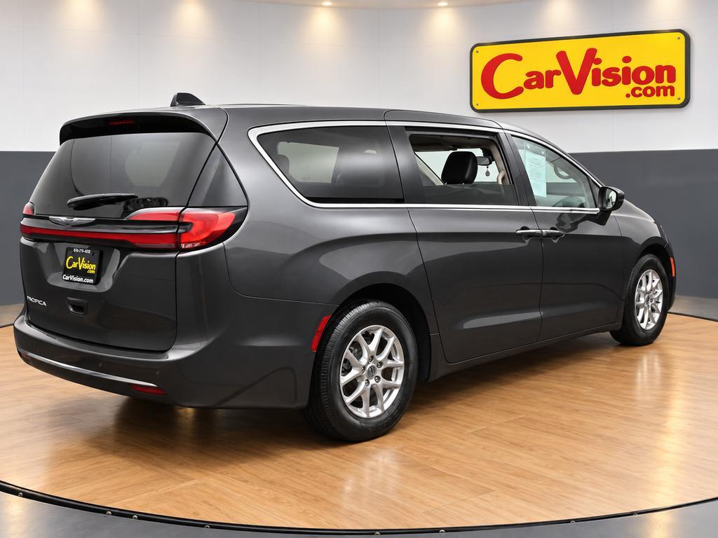 Chrysler Pacifica 2023