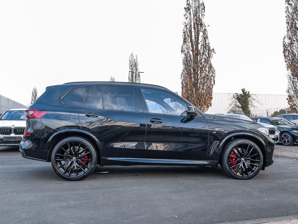 BMW X5 M50 2023