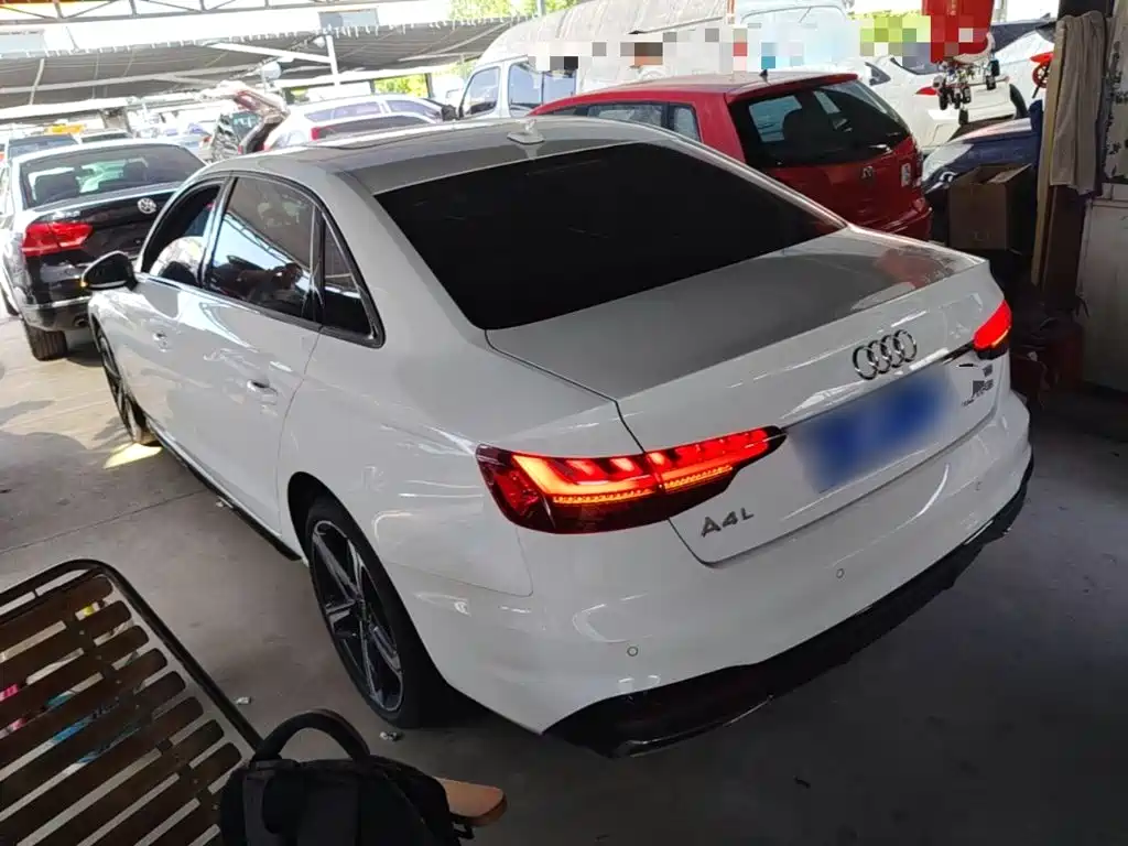 Audi A4 2024