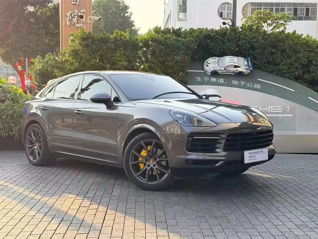 Porsche Cayenne 2021