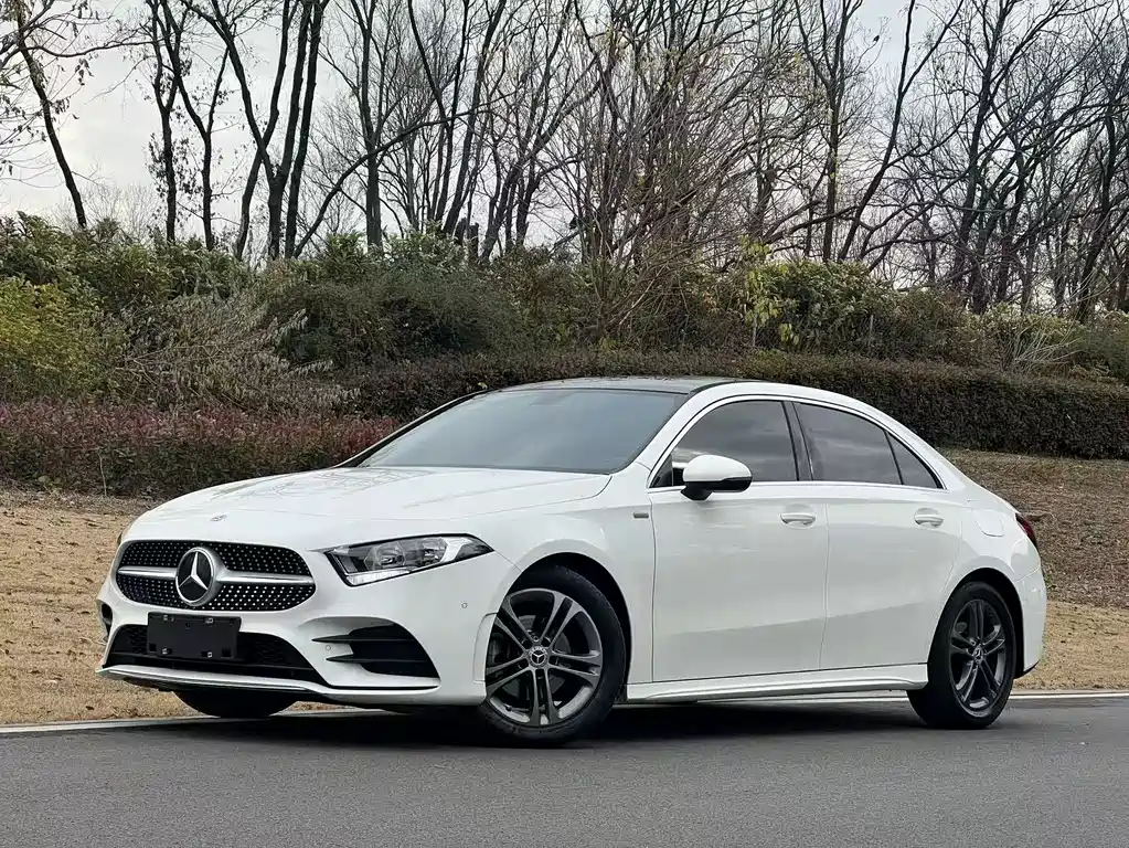 Mercedes-Benz A-Класс 2021