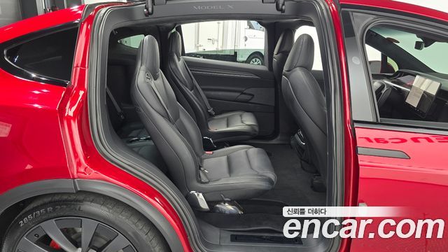Tesla Model X 2023