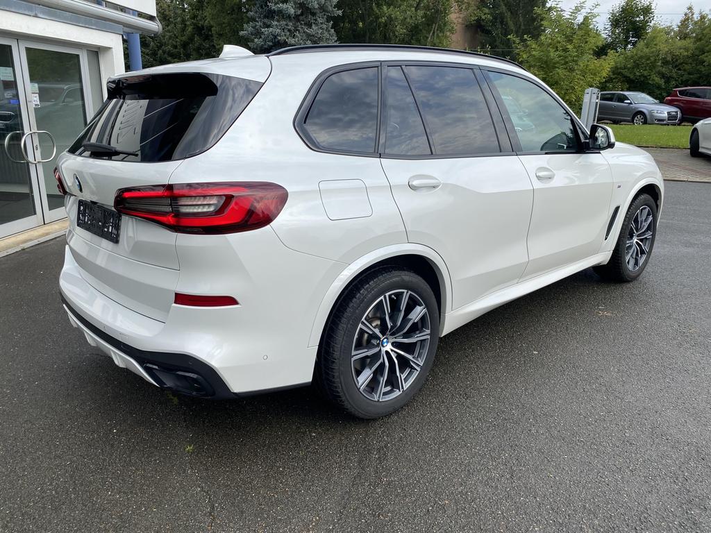 BMW X5 2022