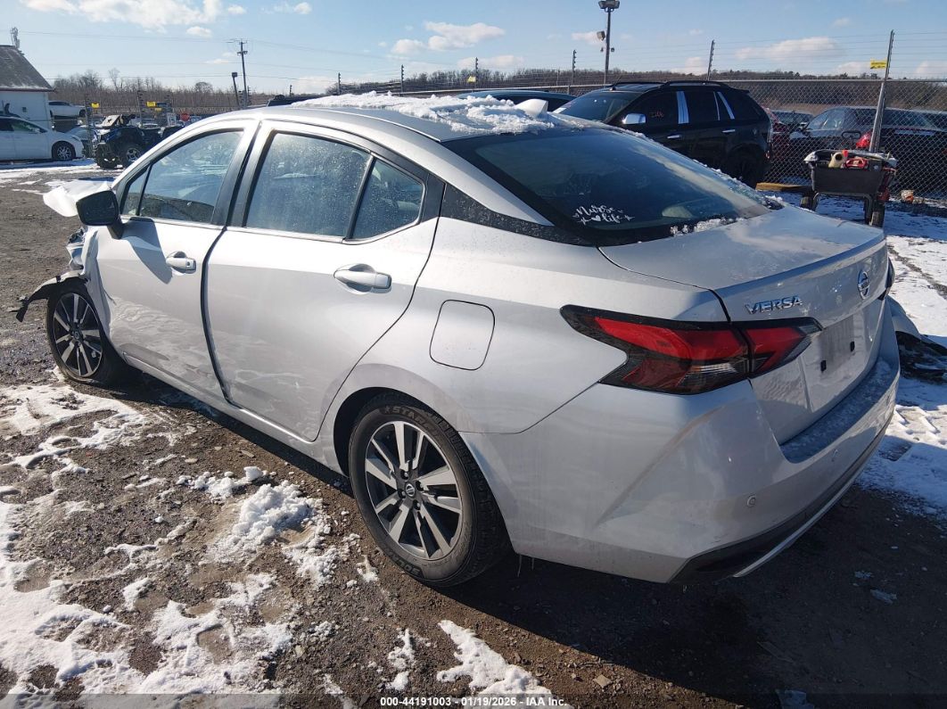 Nissan Versa 2021