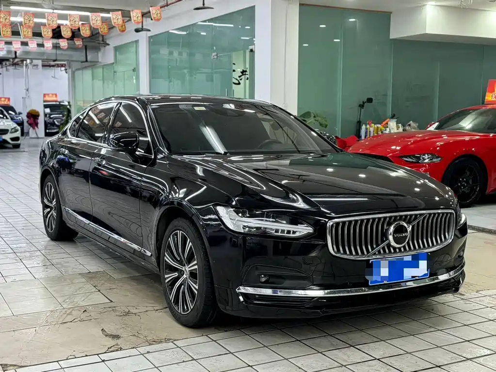Volvo S90 2021