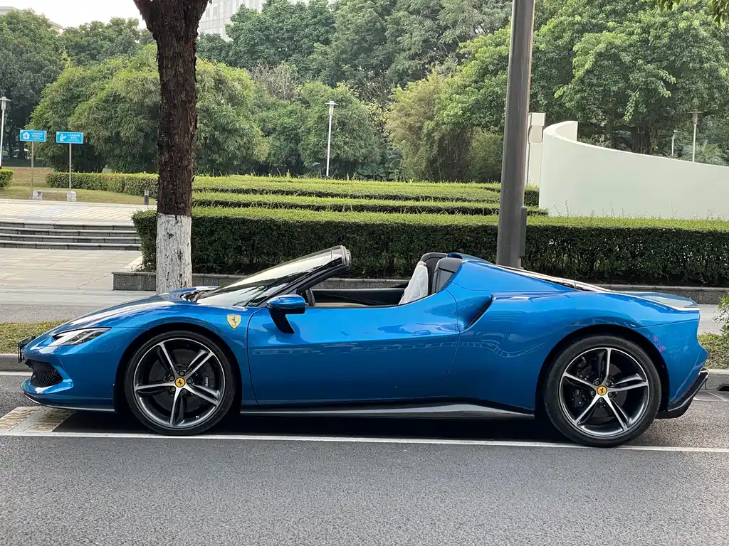 Ferrari 296 2023
