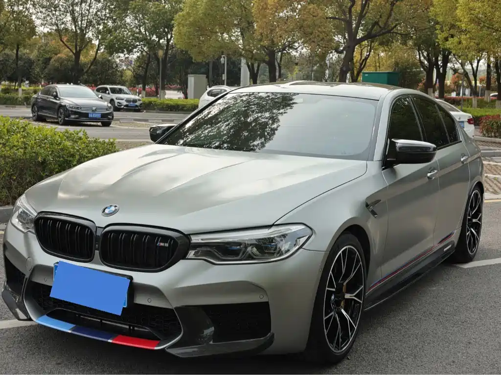 BMW M5 2021