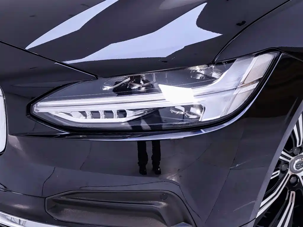 Volvo S90 2022