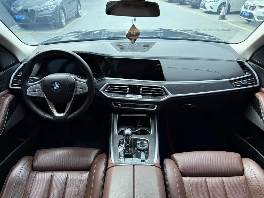 BMW X7 2020