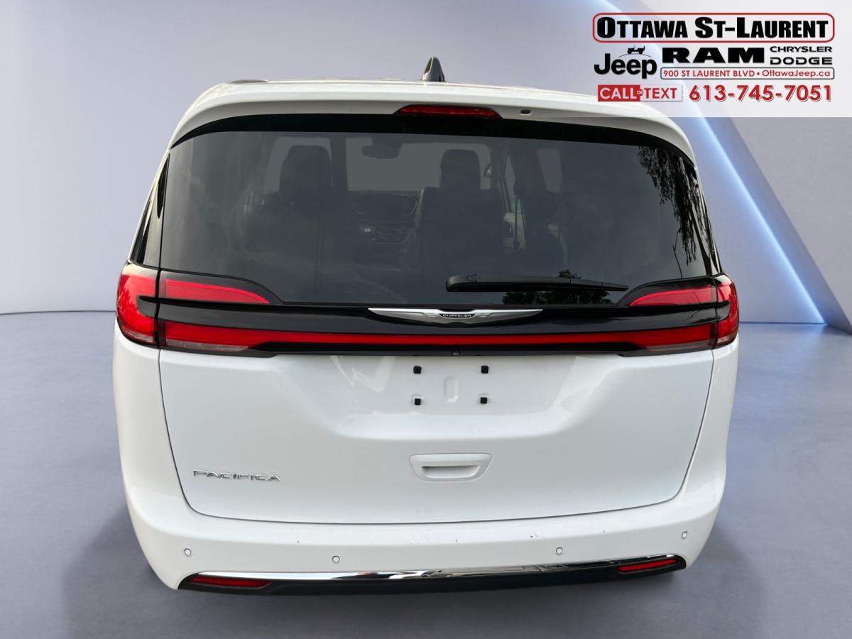 Chrysler Pacifica 2023