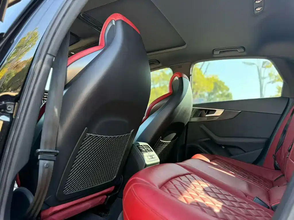Audi S4 2023