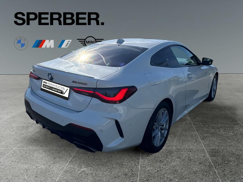 BMW M440 2022