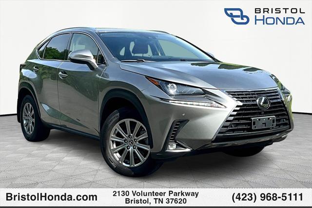 Lexus NX 300 2021