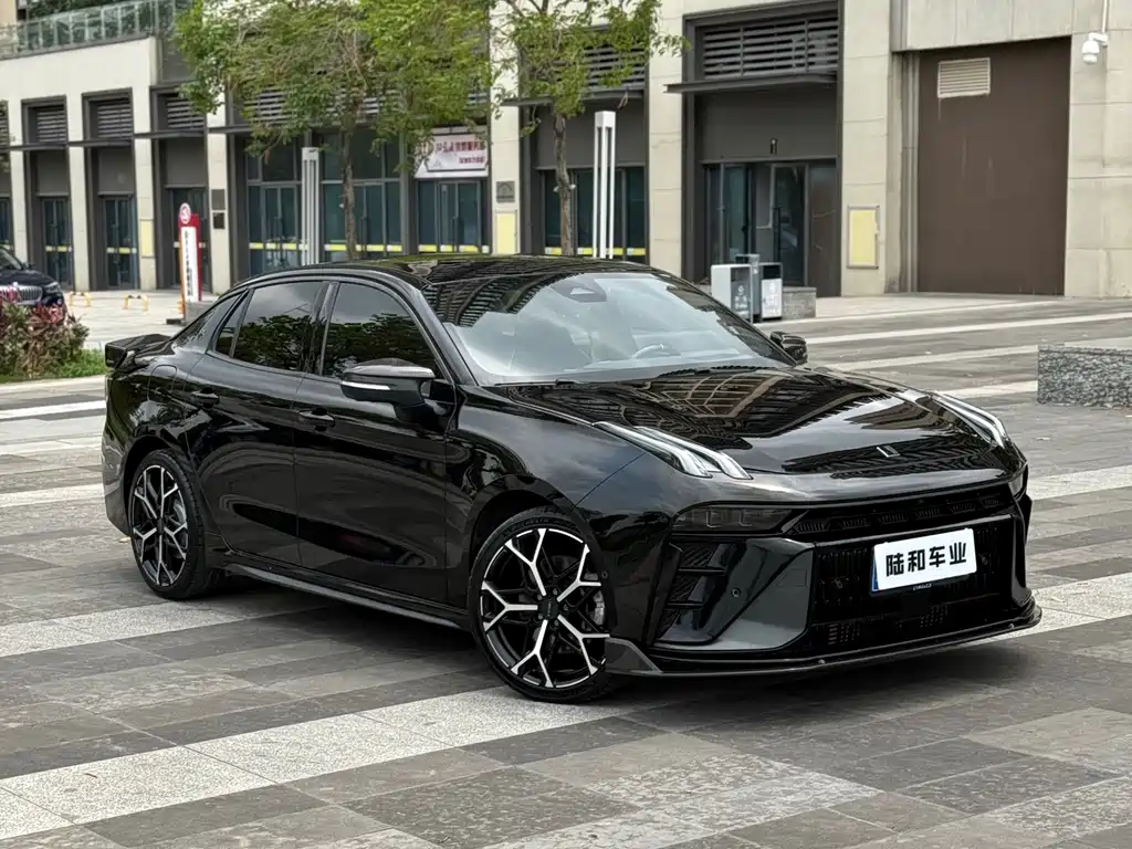 Lynk & Co 03 2023