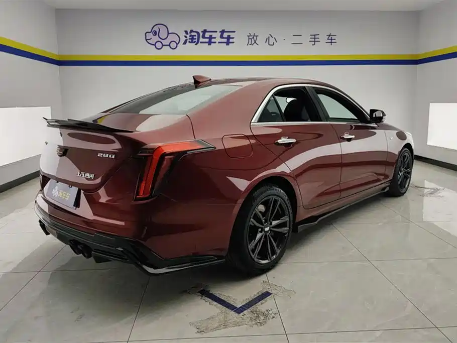 Cadillac CT4 2021