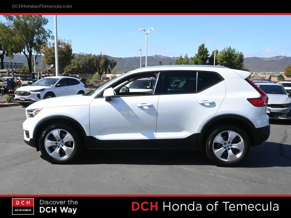 Volvo XC40 2021