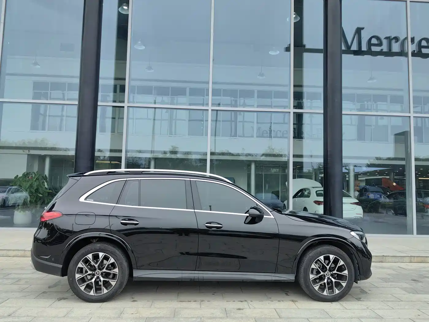 Mercedes-Benz GLC 2024