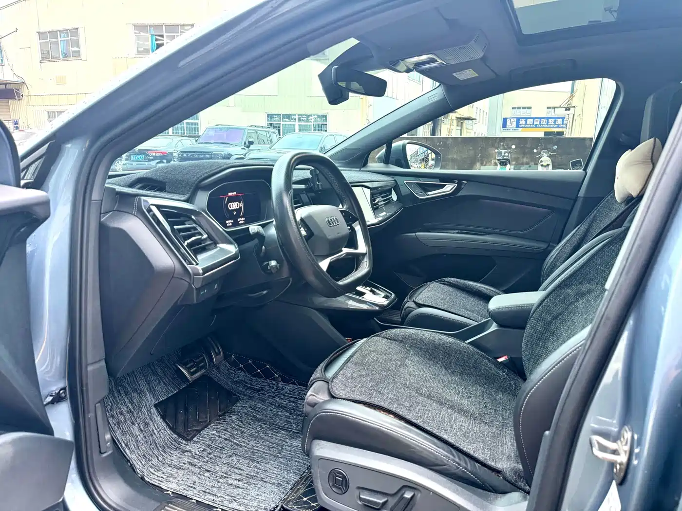 Audi Q4 e-tron 2023