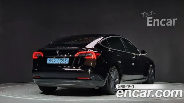 Tesla Model 3 2020