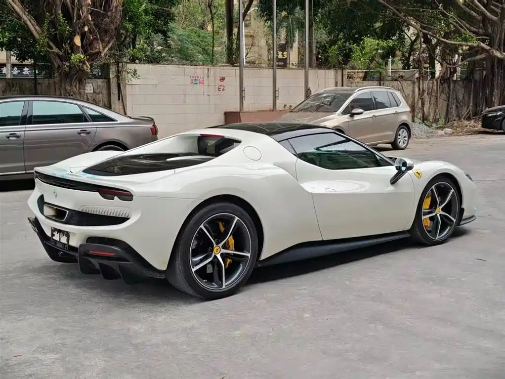 Ferrari 296 2023