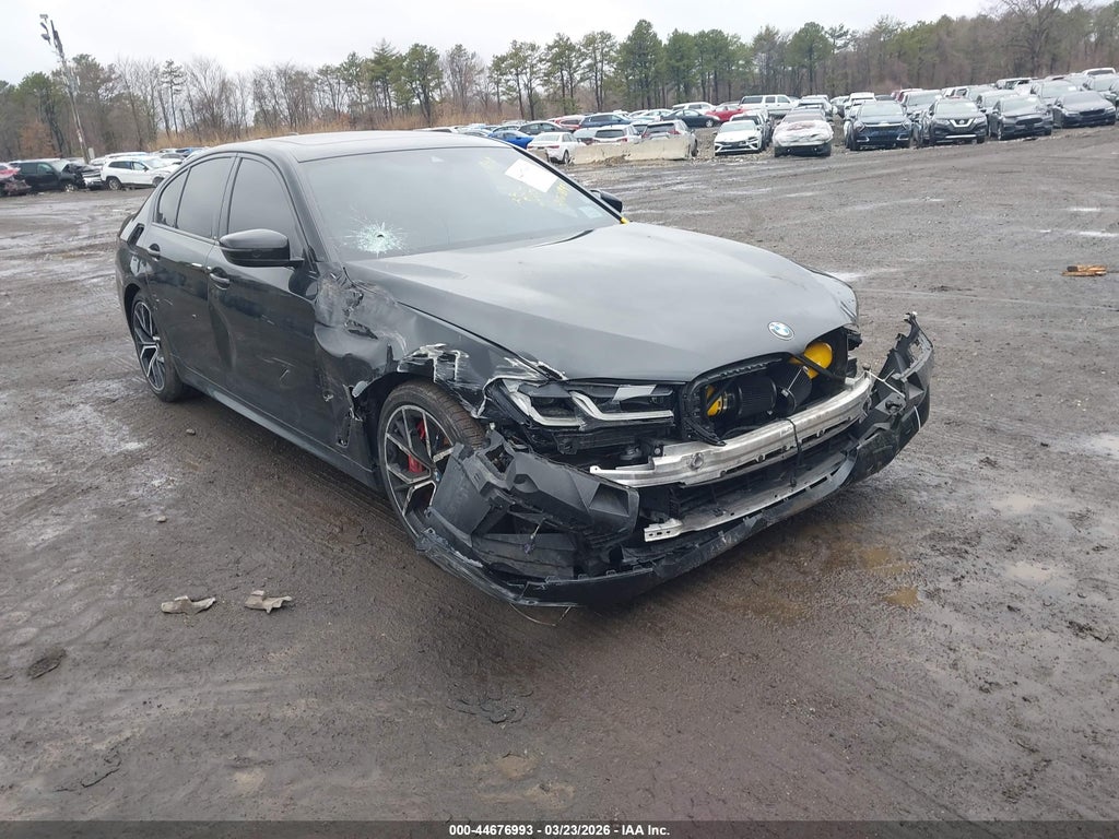 BMW M550 2022