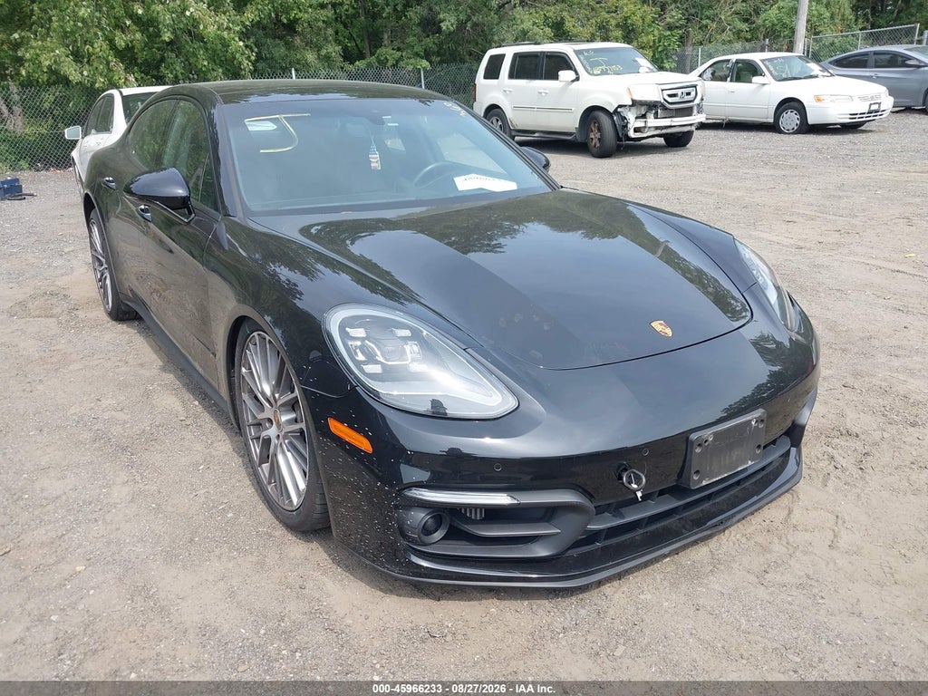 Porsche Panamera 2023