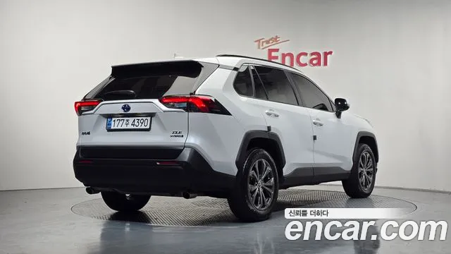 Toyota RAV4 2024